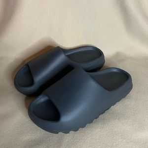 Yeezy Slides